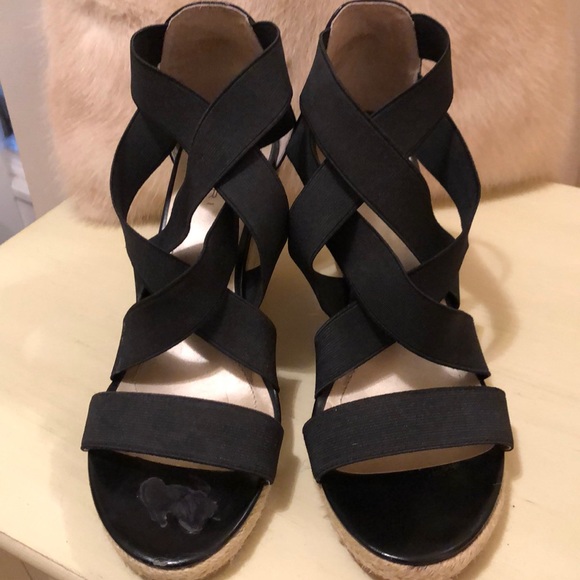 Tahari jute 3 inch wedge strappy sandals!! - Picture 2 of 5